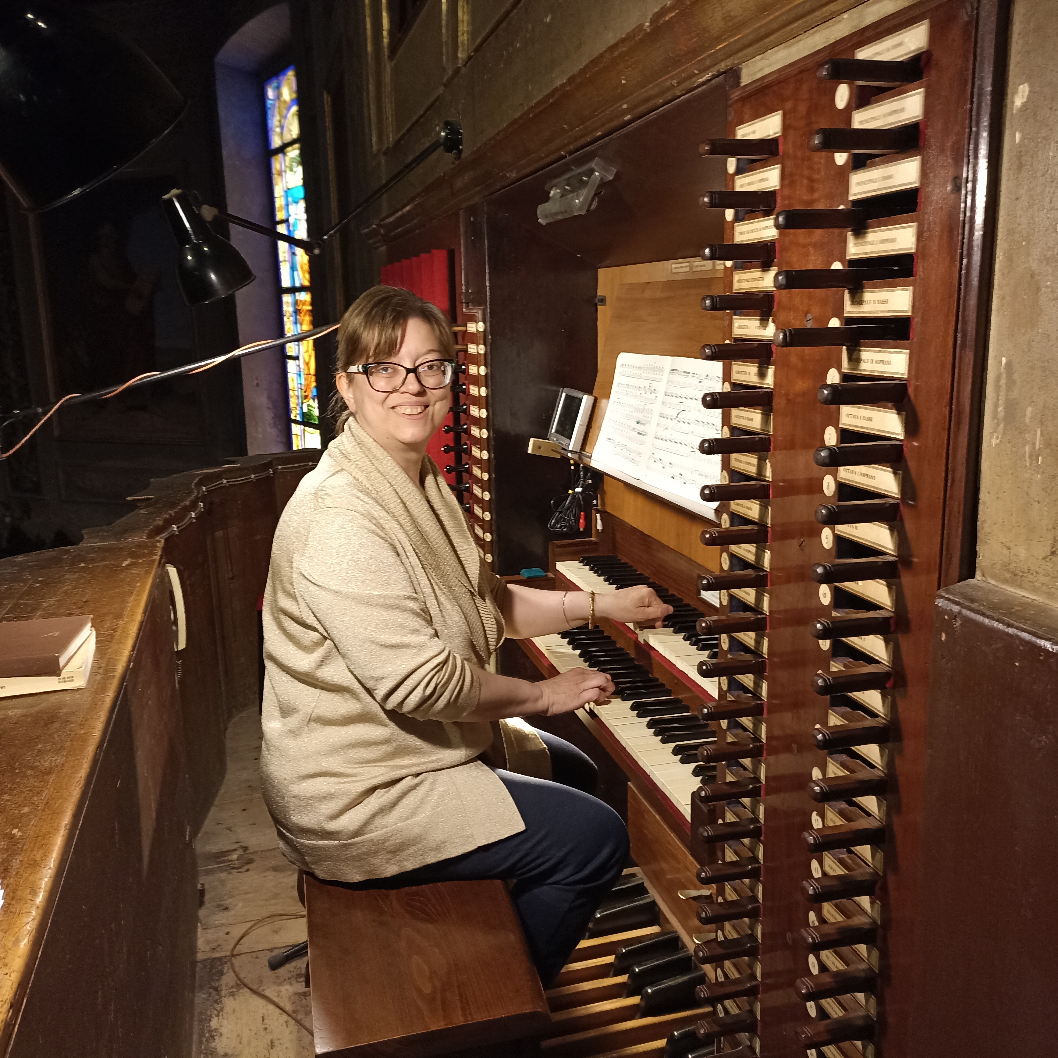 Paola Dipietromaria all'organo della Cattedrale di Valenza